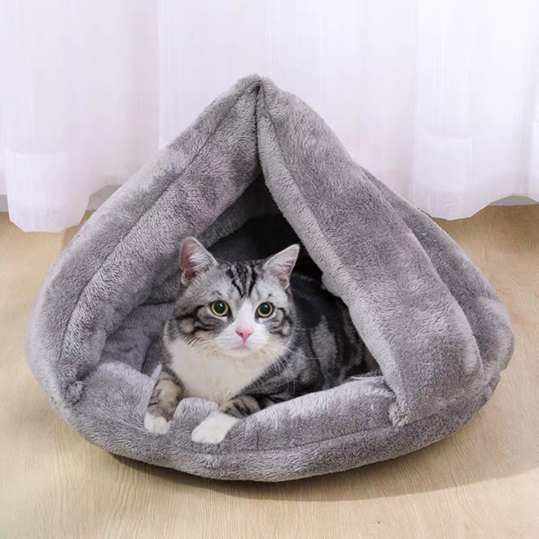 Nhà đệm tam giác lông mềm ấp áp tạo không gian nghỉ ngơi